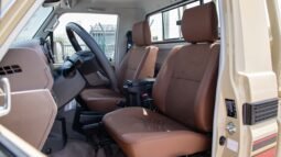 
										2025 Toyota LC79 LX Z1 AT 4WD SC 2-Doors full									