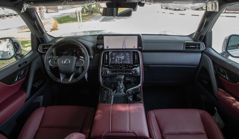 
								2025 Lexus LX600 Signature 3.5L full									