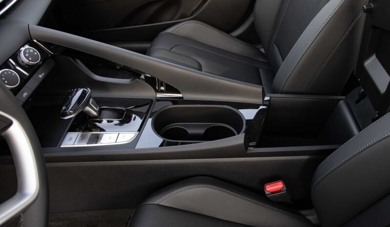 
								HYUNDAI ELANTRA full									