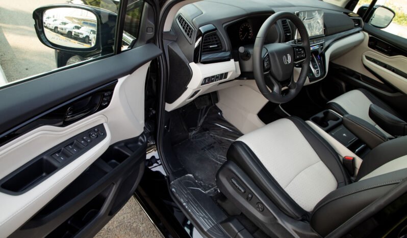 
								2025 Honda Odyssey Touring 8Seats full									