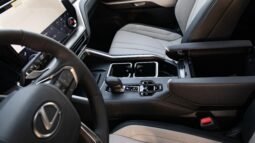 
										2025 Lexus TX 500h F3 full									