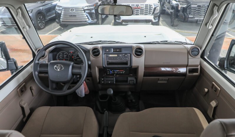 
								2025 Toyota Land Cruiser 70 78 2.8L T/DSL-E full									
