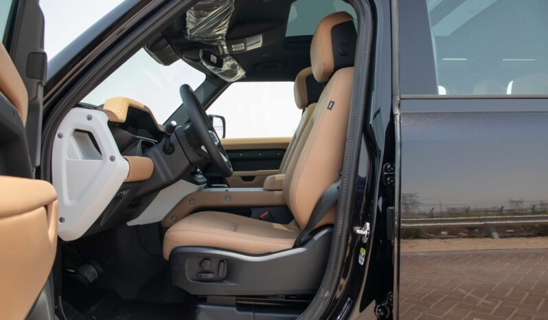 
								2025 LAND ROVER DEFENDER X-DYNAMIC SE full									