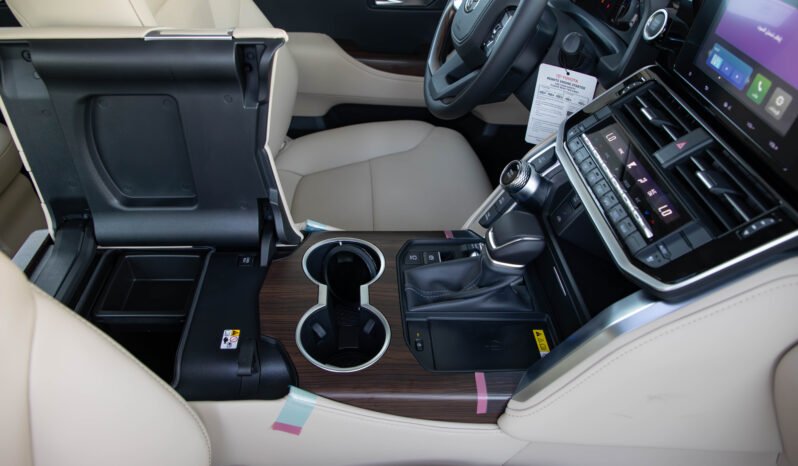 
								2025 Toyota Land Cruiser GXR 4.0L GXR-V1 full									