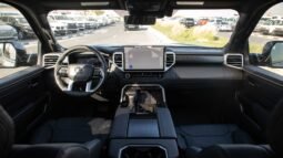 
										2025 Toyota Tundra Platinum 4WD full									