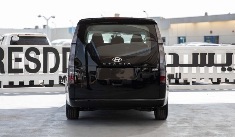 
								2025 Hyundai Staria 11 SEAT D 2.2 AT full									
