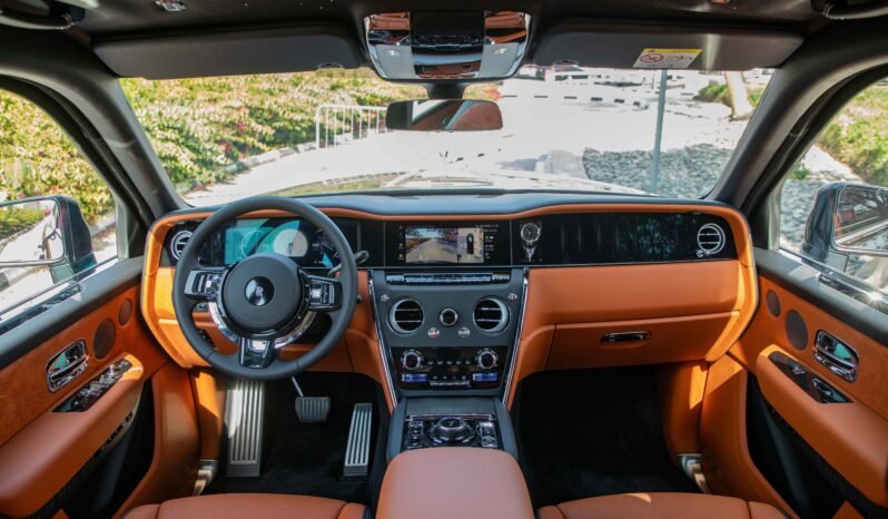 
								2025 Rolls Royce Cullinan full									
