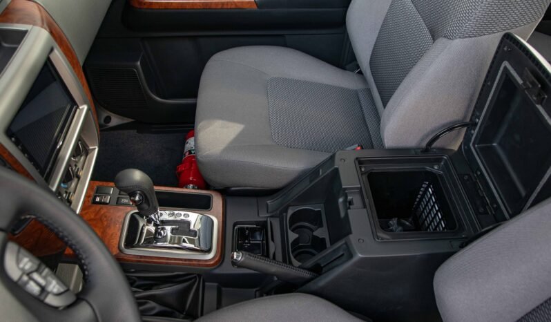
								2024 NISSAN PATROL 4.8L SAFARI A/T P full									