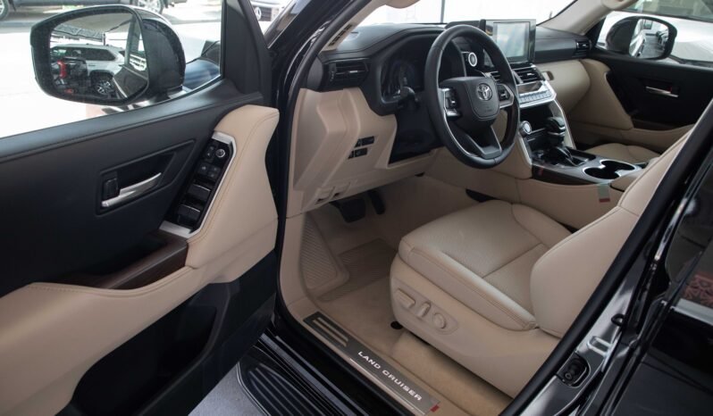 
								2025 TOYOTA LAND CRUISER 300 GX-R V1 4.0L full									