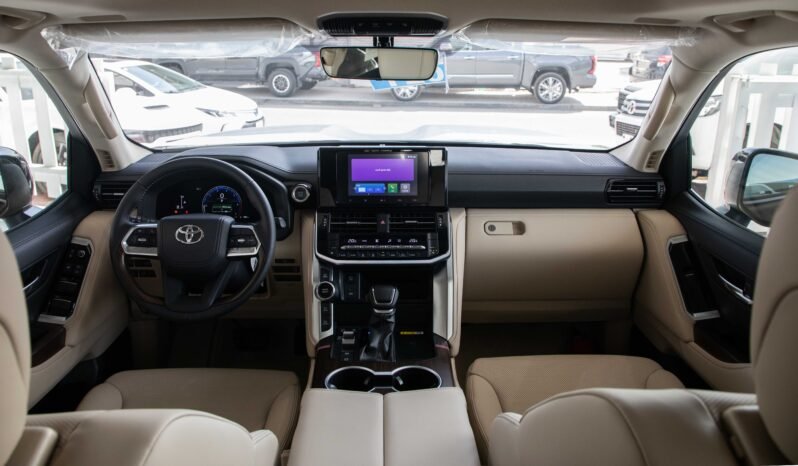 
								2025 TOYOTA LAND CRUISER 300 GX-R V1 4.0L full									