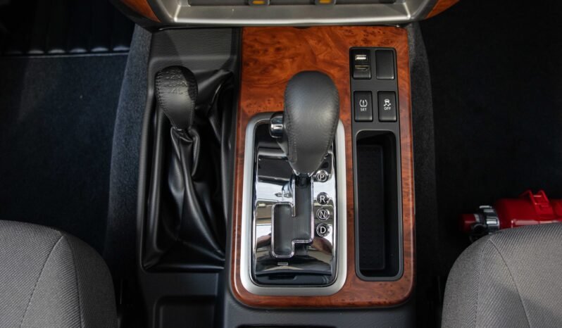 
								2024 NISSAN PATROL 4.8L SAFARI A/T P full									