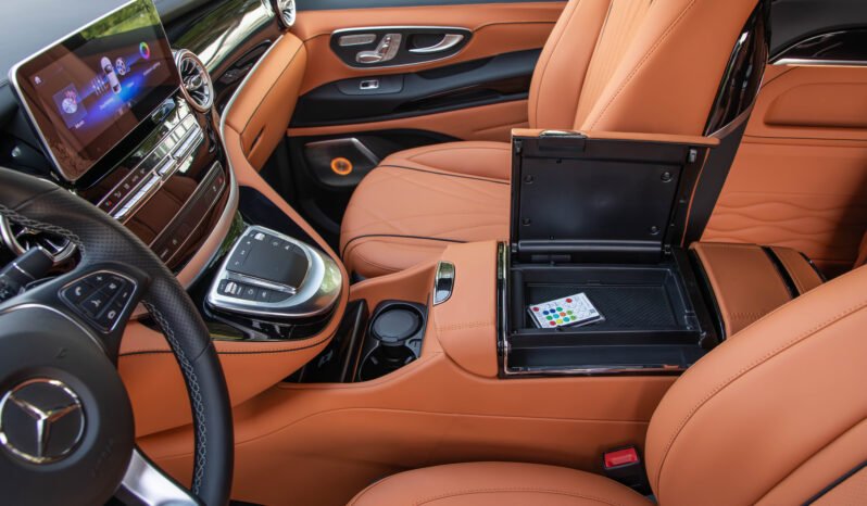 
								2023 Mercedes-Benz 350 V350 L full									
