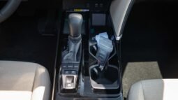 
										2025 Toyota Camry 2.5 E+ FWD Hybrid full									