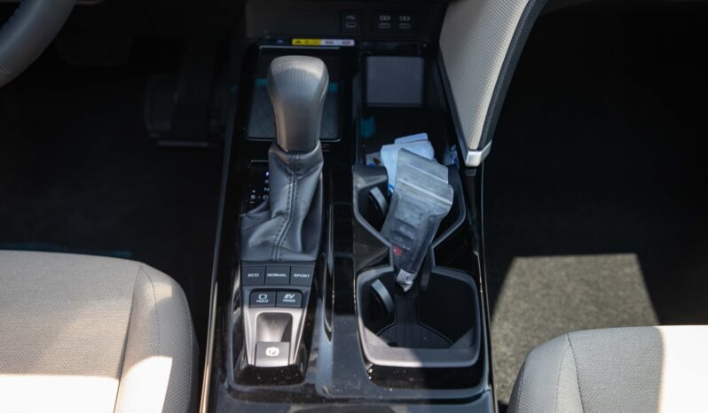 
								2025 Toyota Camry 2.5 E+ FWD Hybrid full									