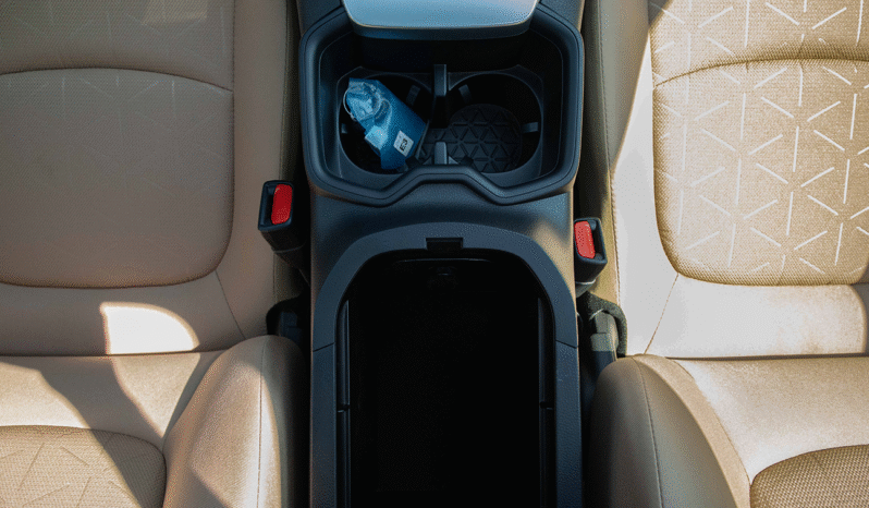 
								2024 Toyota RAV4 CUV 2.5L Hybrid full									