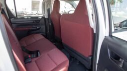 
										TOYOTA HILUX DC 4WD DSL DLX-G 1 MT full									