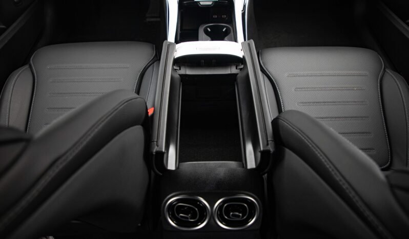 
								2025 Mercedes-Benz C200L full									