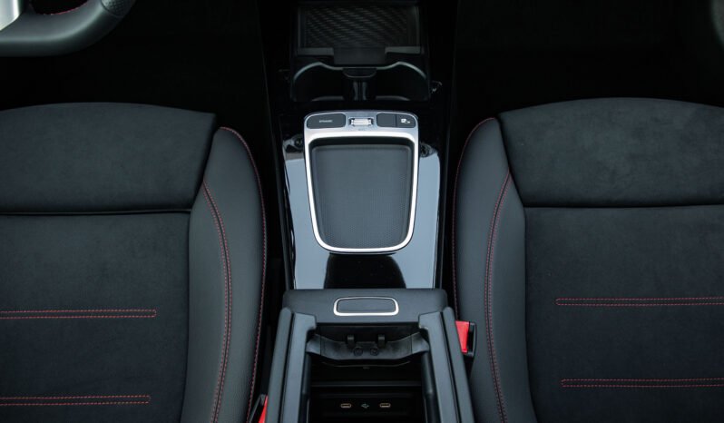 
								2025 Mercedes-Benz A200 AMG Hatchback – White full									