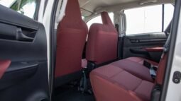 
										2025 Toyota Hilux D/C 4WD DSL DLX-G A/T full									