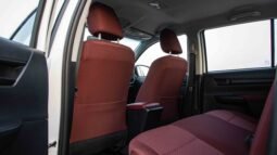 
										Toyota Hilux DC 4WD 2.7 GLXS V1 AT GASOLINE PUSH START full									
