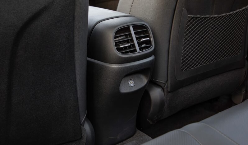
								HYUNDAI ELANTRA full									