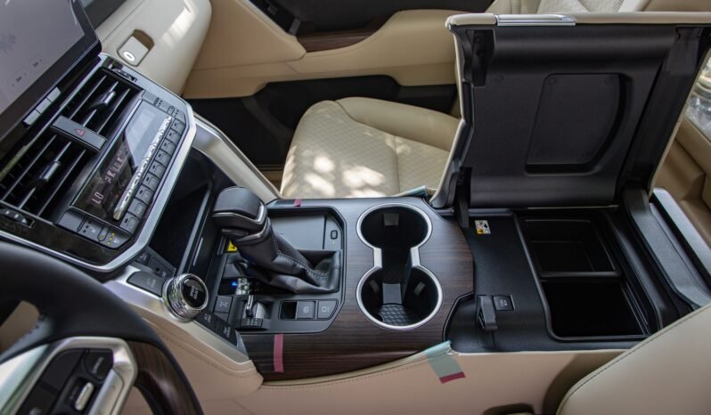 
								2025 TOYOTA LAND CRUISER 300 4.0L VX-V EXCL full									
