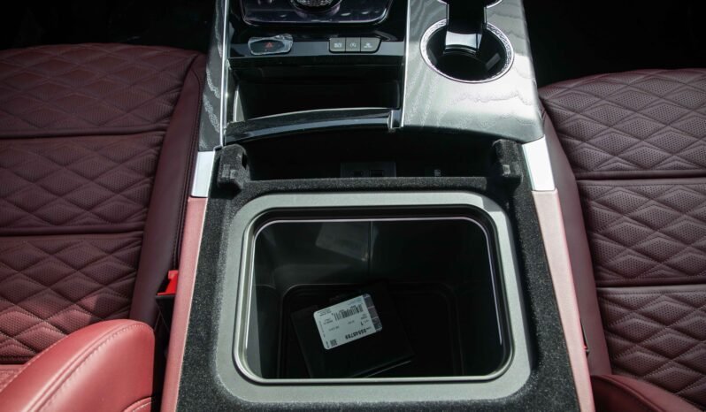 
								2025 Cadillac Escalade 4WD Sport 6.2 VIP full									