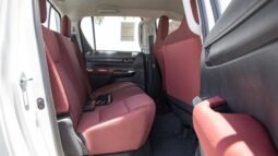 
										2025 Toyota Hilux D/C 4WD DSL DLX-G A/T full									