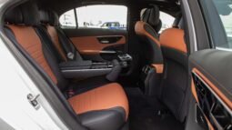 
										2025 Mercedes-Benz C200 full									