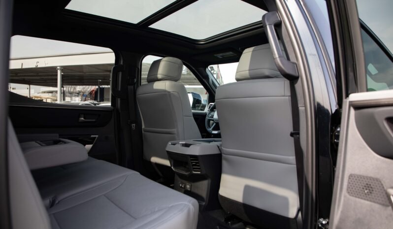 
								2025 Toyota Tundra LTD TRD Offroad full									