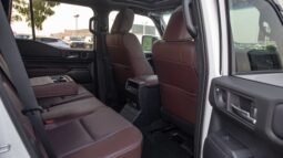 
										2025 Toyota Land Cruiser iForce Max Hybrid 4WD full									