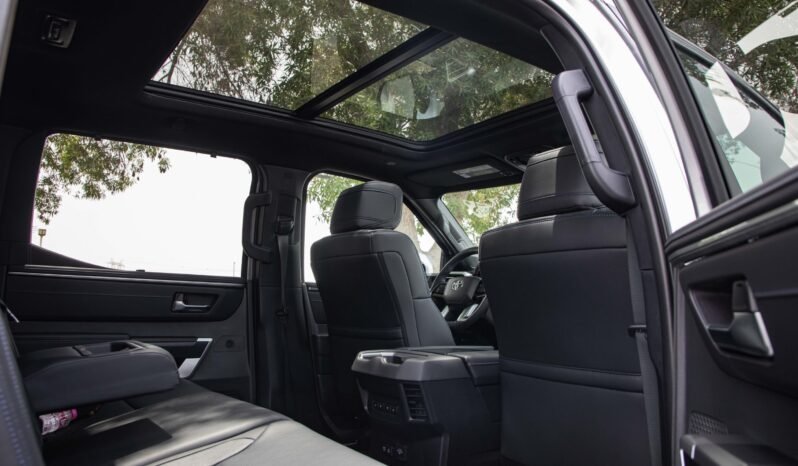 
								2025 Toyota Tundra Platinum I-FORCE MAX full									