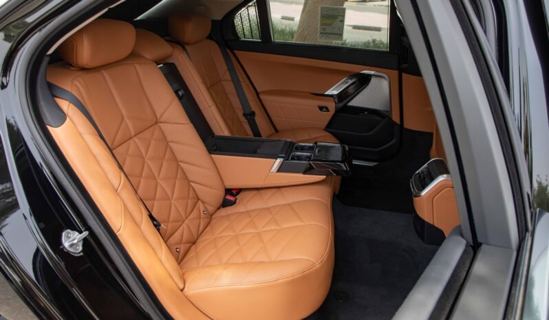 
								2026 BMW 735i7 Series 3.0L Sedan RWD full									