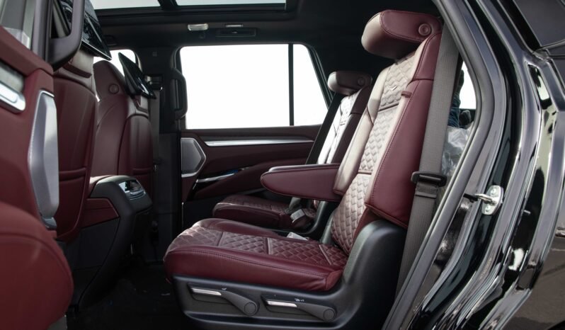 
								2025 Cadillac Escalade 4WD Sport 6.2 VIP full									