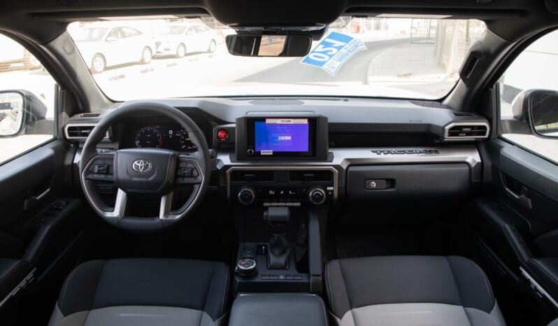 
								2024 Toyota Tacoma TRD Off-Road 4WD full									