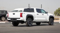 
										2024 Toyota Tacoma TRD Off-Road 4WD full									