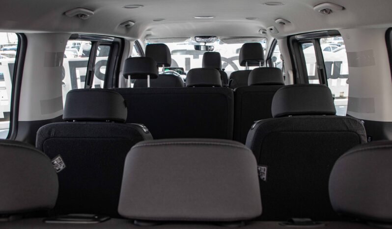 
								2025 Hyundai Staria 11 SEAT D 2.2 AT full									