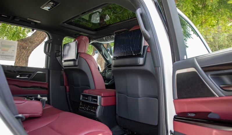 
								2025 Lexus LX600 Signature 3.5L full									