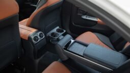 
										2025 Mercedes-Benz C200 full									