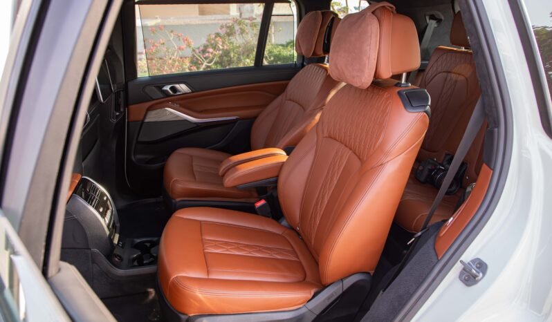 
								BMW X7 MASTERCLASS XDRIVE40i full									