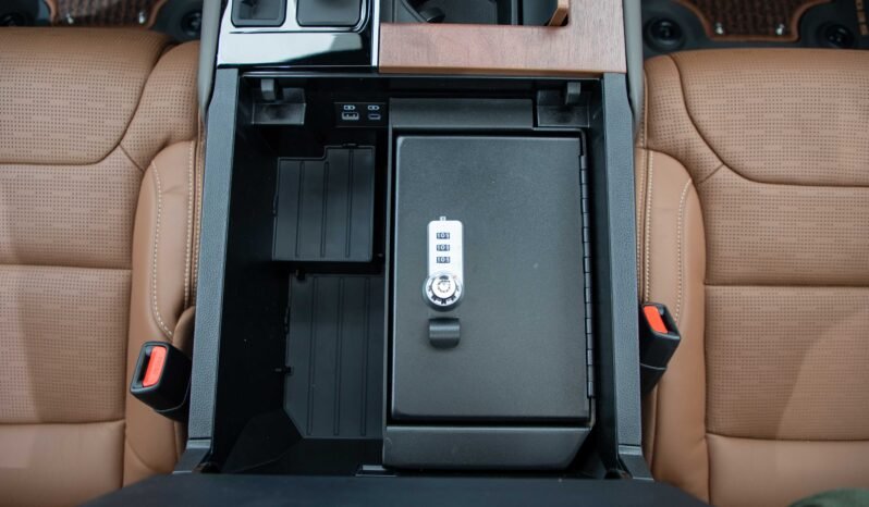 
								2025 Toyota Sequoia 1794 Edition Hybrid full									