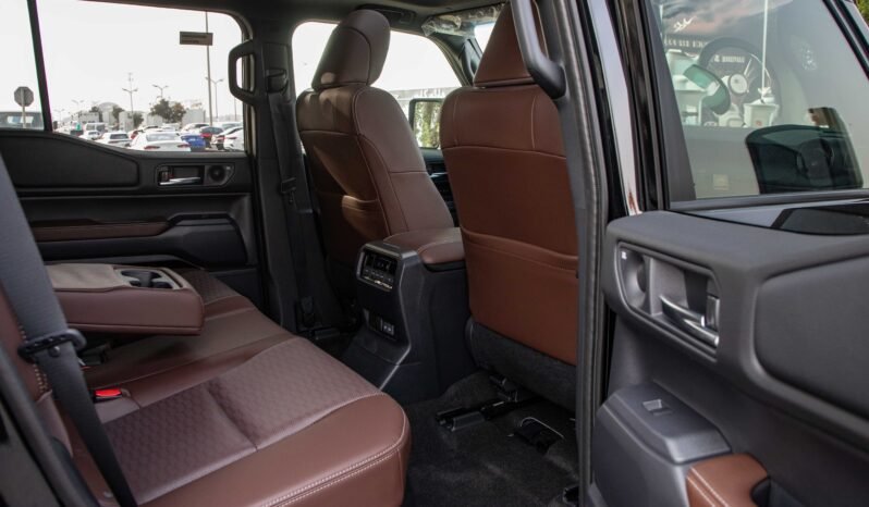 
								2025 Toyota Land Cruiser Premium Hybrid I-Force Max full									