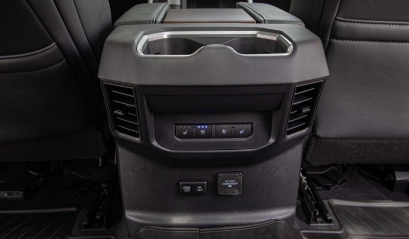 
								2025 TOYOTA TUNDRA CAPSTONE I-FORCE MAX full									