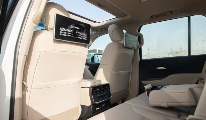 
								2025 Toyota Land Cruiser LC300 3.3 TT DSL GXR LIMITED full									