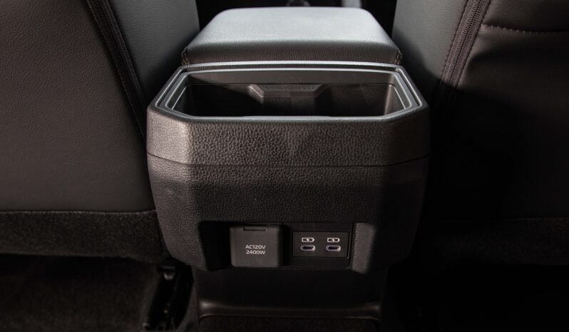 
								2024 Toyota Tacoma Limited 4WD Hybrid full									