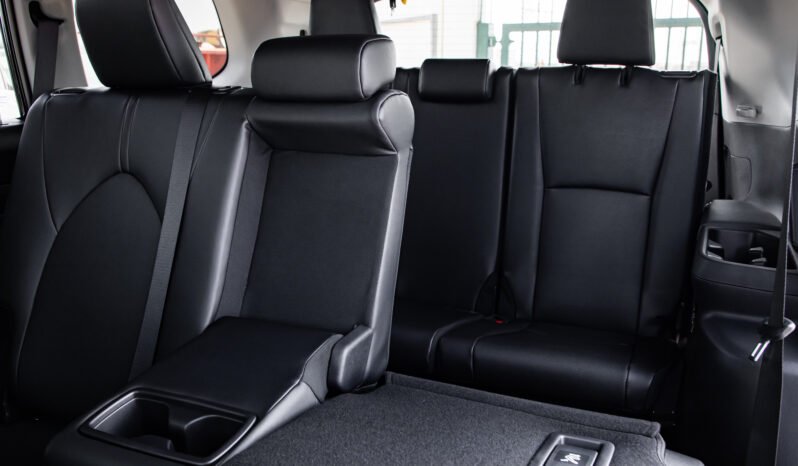 
								2024 Toyota Grand Highlander Hybrid XLE full									