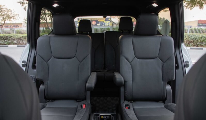 
								2025 Lexus TX500h F Sport 3 full									
