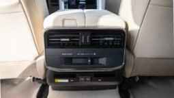 
										2025 Toyota Land Cruiser LC300 3.3 TT DSL GXR LIMITED full									