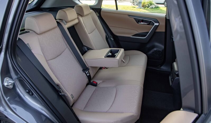 
								2025 TOYOTA RAV4 HEV AWD XLE – G full									
