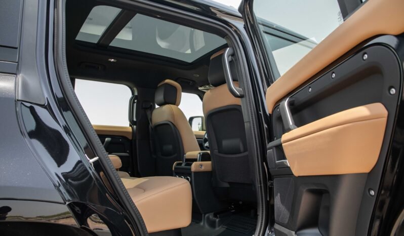 
								2025 LAND ROVER DEFENDER X-DYNAMIC SE full									